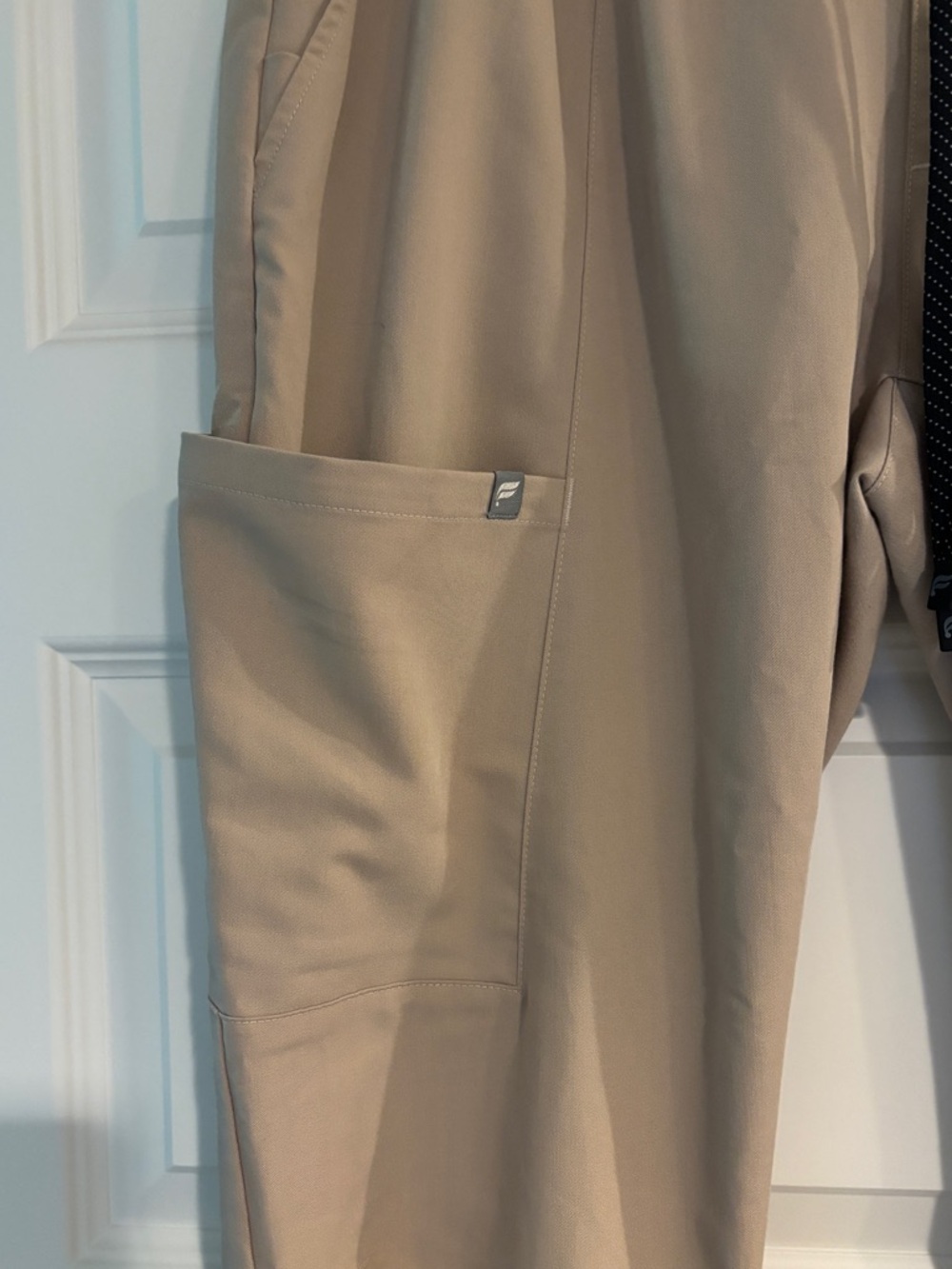 Fabletics Women’s Joggers Tan Size Large - Picture 5 of 6
